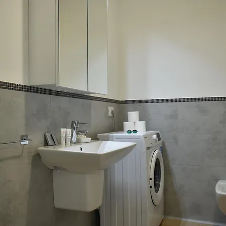 Welc-om Santa Sofia Apartment