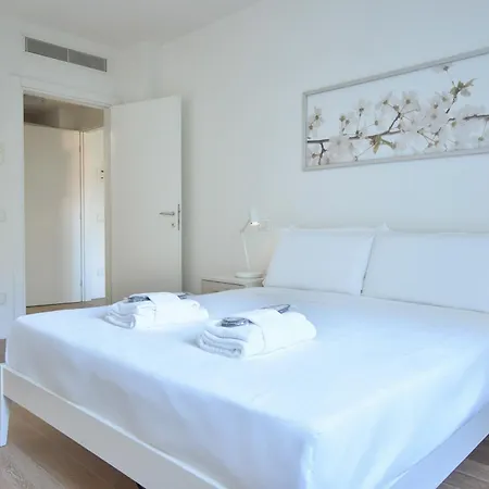 Welc-om Santa Sofia Apartment *